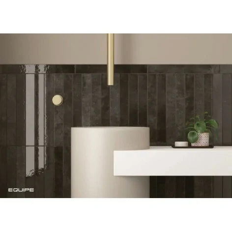 8435081430323 Hiszpańskie Kafelki Łazienkowe EQUIPE Verticale Soot EQ 31927 Płytka Ścienna Cegiełka Połysk 5x40