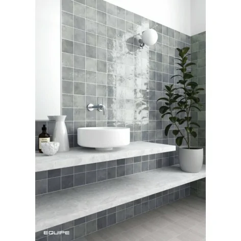 8435081429648 Hiszpańskie kafelki łazienkowe EQUIPE Verticale Moody Blue EQ 31872 Płytka Ścienna Cegiełka Połysk 10x10
