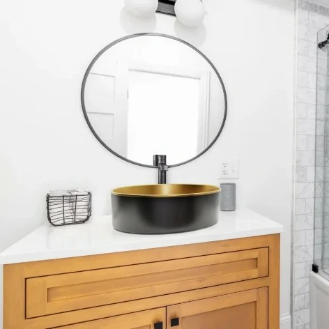 5907798720187 Sklep Ceramika Łazienkowa INVENA Umywalka Nablatowa KOS 42 cm Czarno Złota CE-38-017-C czarno-złota