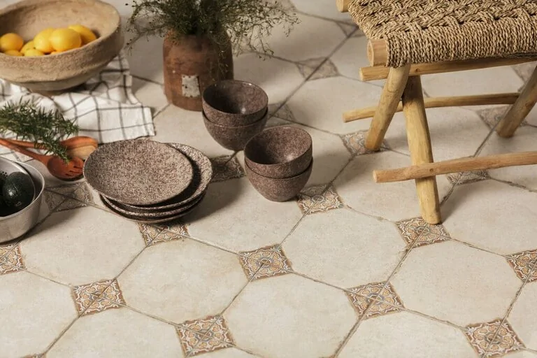 Postarzane Płytki w Stylu Vintage - Ponadczasowy Styl Retro, który Wraca do Łask