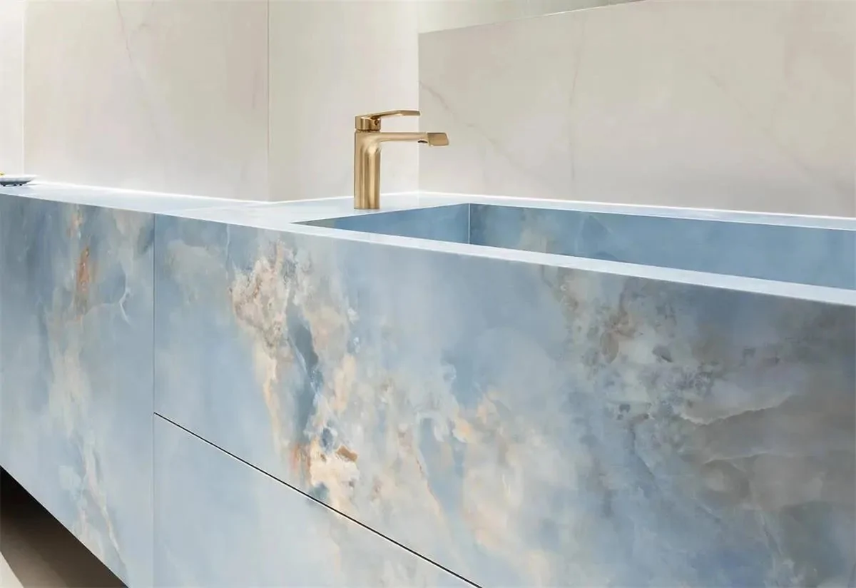 BLAT_Z_PLYTEK